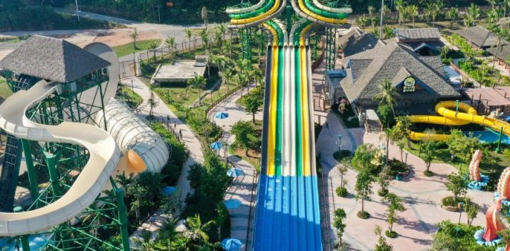 aquatopia-_water_park_phu_quoc-2